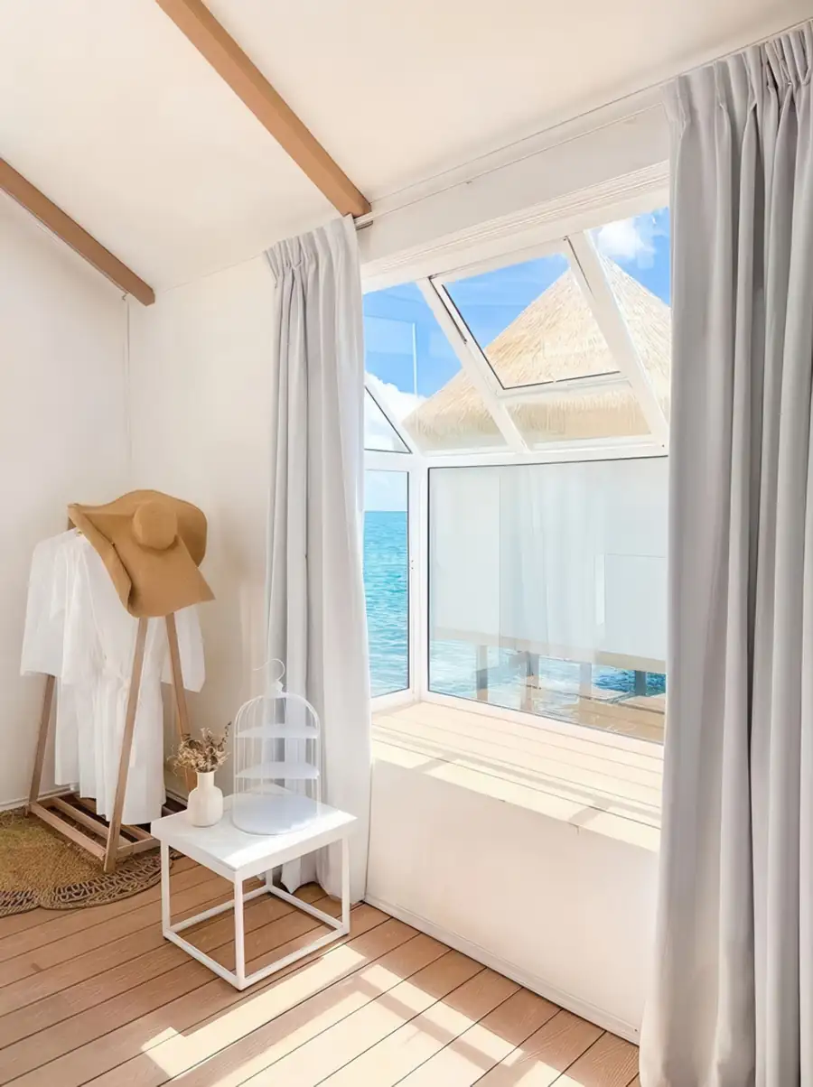 Bay window with sea view in Couple Suite Royal Resort Semporna